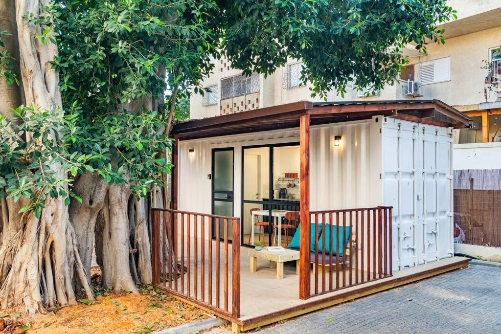 ラーナナThe Container Houseアパートメント エクステリア 写真